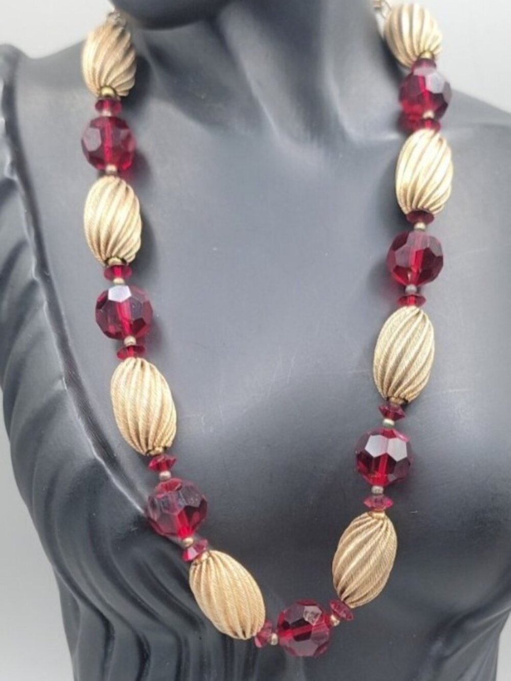 Vintage Lisner Fluted Gold Tone Metal Melon & Red Statement Necklace 17" 1950s